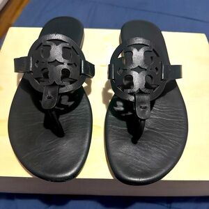 MILLER LEATHER SANDAL SIZE 8.5 
Perfect Black